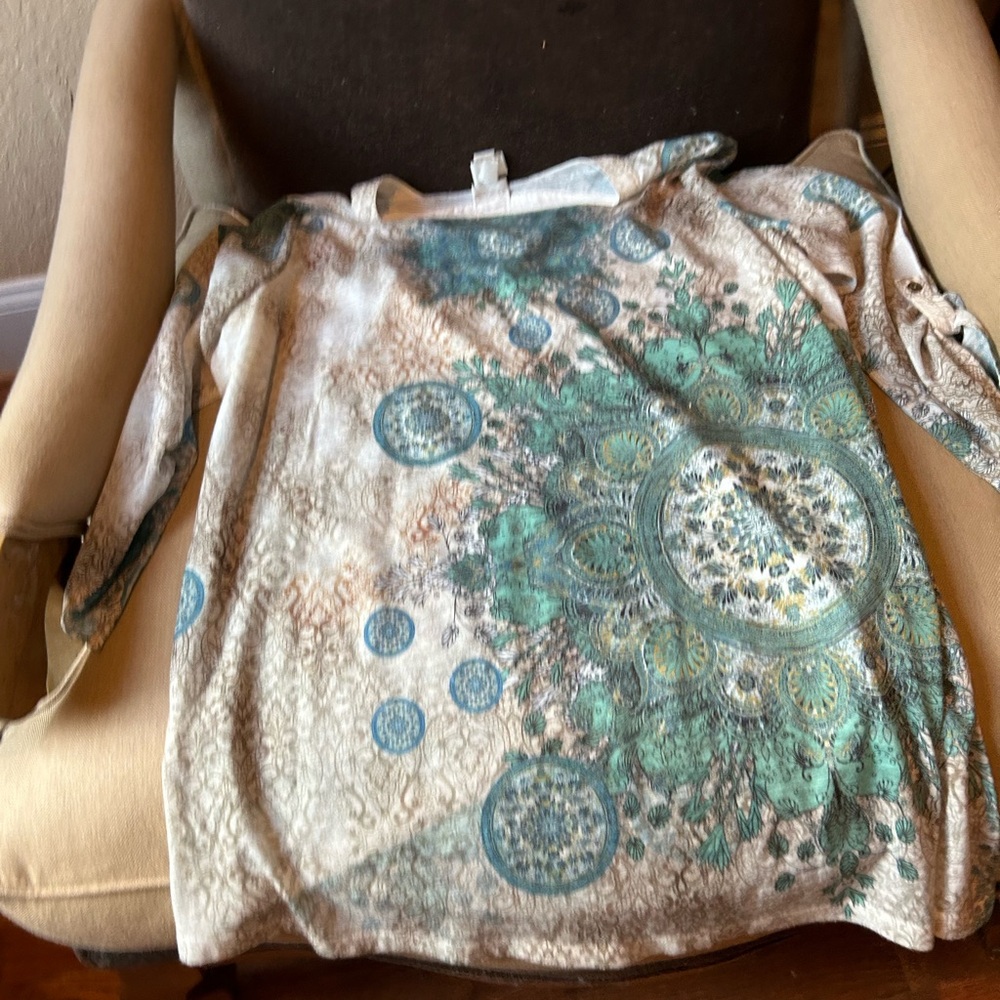 Chico high low blouse